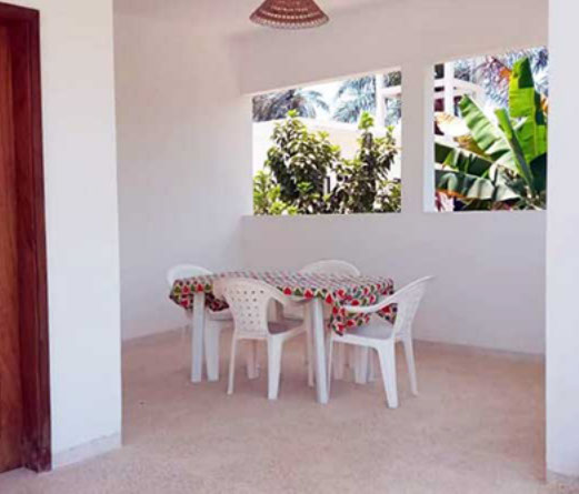 jolie terrasse abritée 