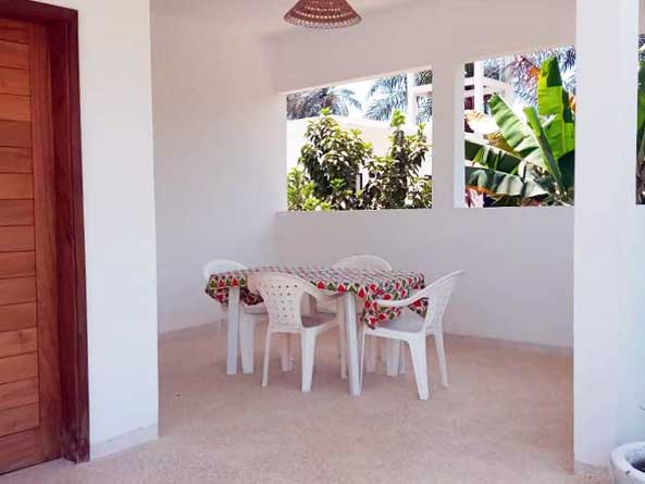 jolie terrasse abritée 